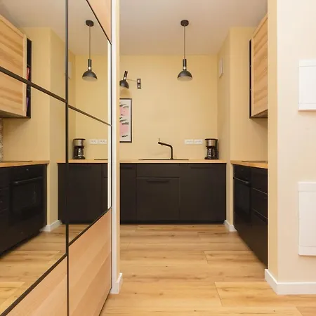 Studio Port Praski By Renters